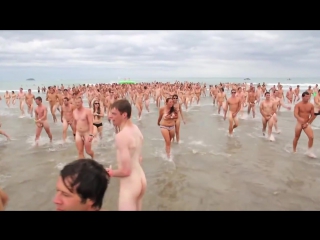 guinness world record sea naked people 2015 joke 18undefined